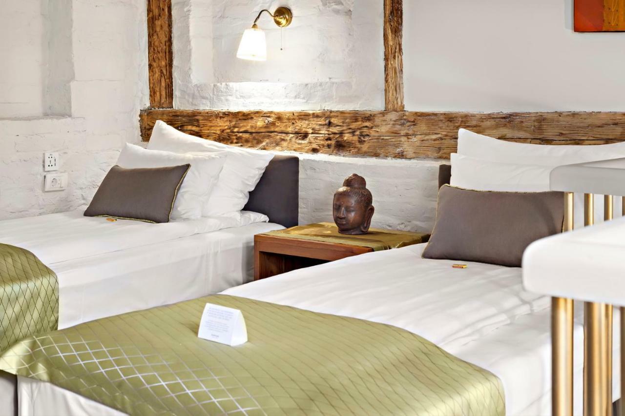 Superb Luxury Suites Belgrade Bilik gambar